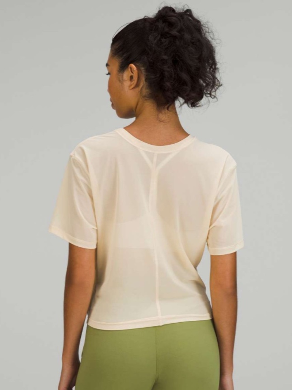 [LULULEMON] Lightweight Mesh Reversible Yoga T-Shirt in ‘Prosecco’ - Picture 2 of 6